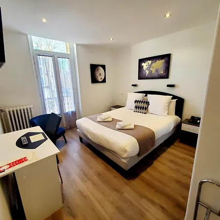 Hotel Logis Belle Etoile 2*