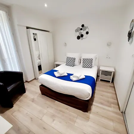 Logis Belle Etoile 2*