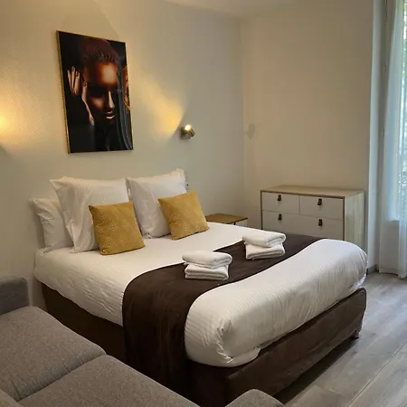 Logis Belle Etoile 2*