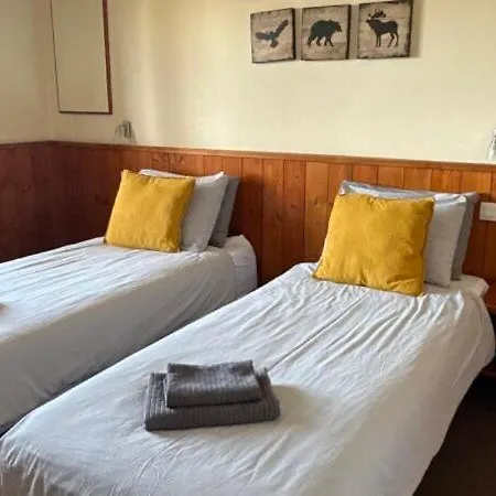 Belle Etoile Hotel *
